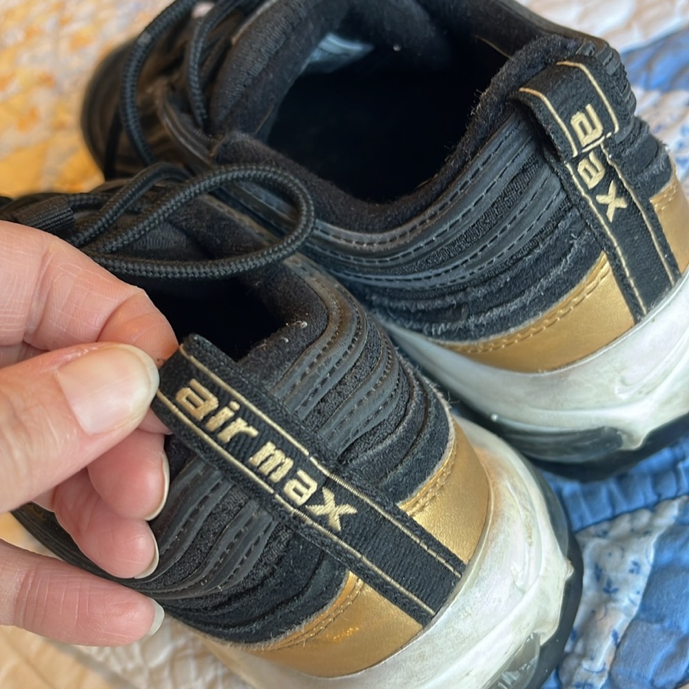 Nike Air Max 97 Black Metallic Gold Tennis Shoes Sneakers - Picture 6 of 12